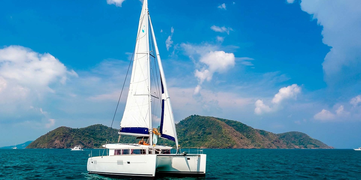 Аренда парусного катамарана Lagoon 400 S2 на Пхукете